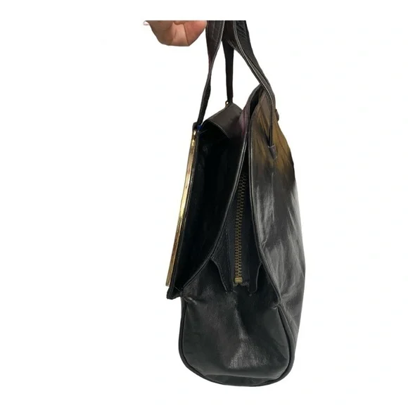 Vintage Pansy leather handbag with gold accents front pocket and zipper - Picture 6 of 11